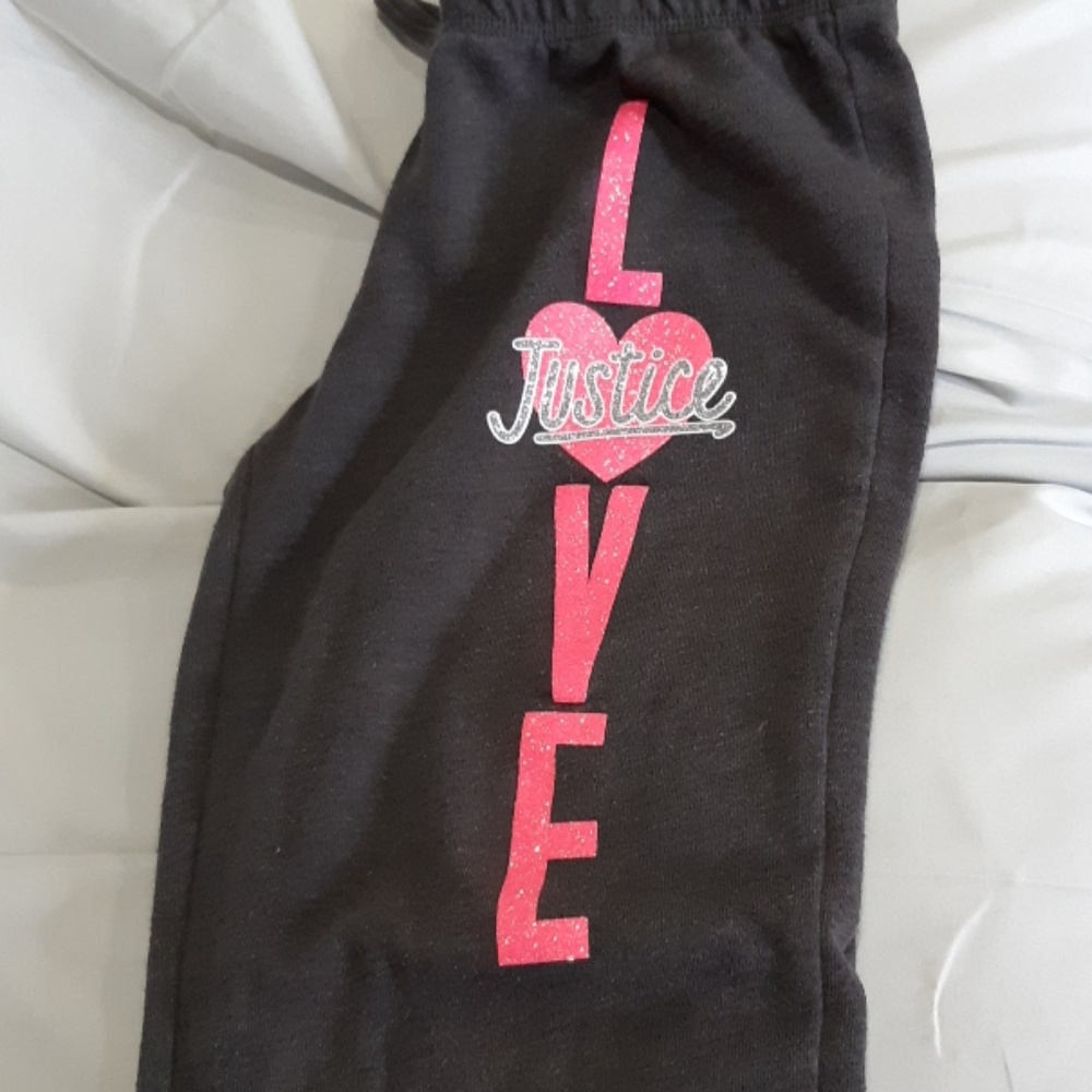 Joggers - Picture 2 of 4